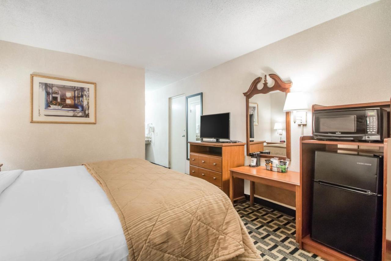 Quality Inn & Suites Риджленд Экстерьер фото