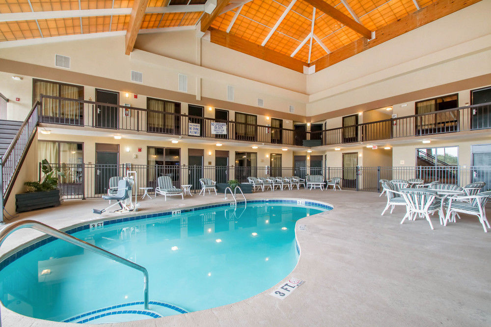 Quality Inn & Suites Риджленд Экстерьер фото